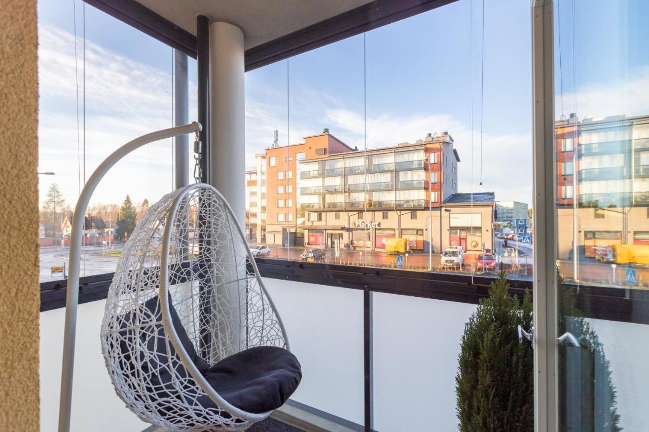 Valoisa Parvekkeellinen Kaksio, Oma Parkkipaikka Tampere Exterior foto