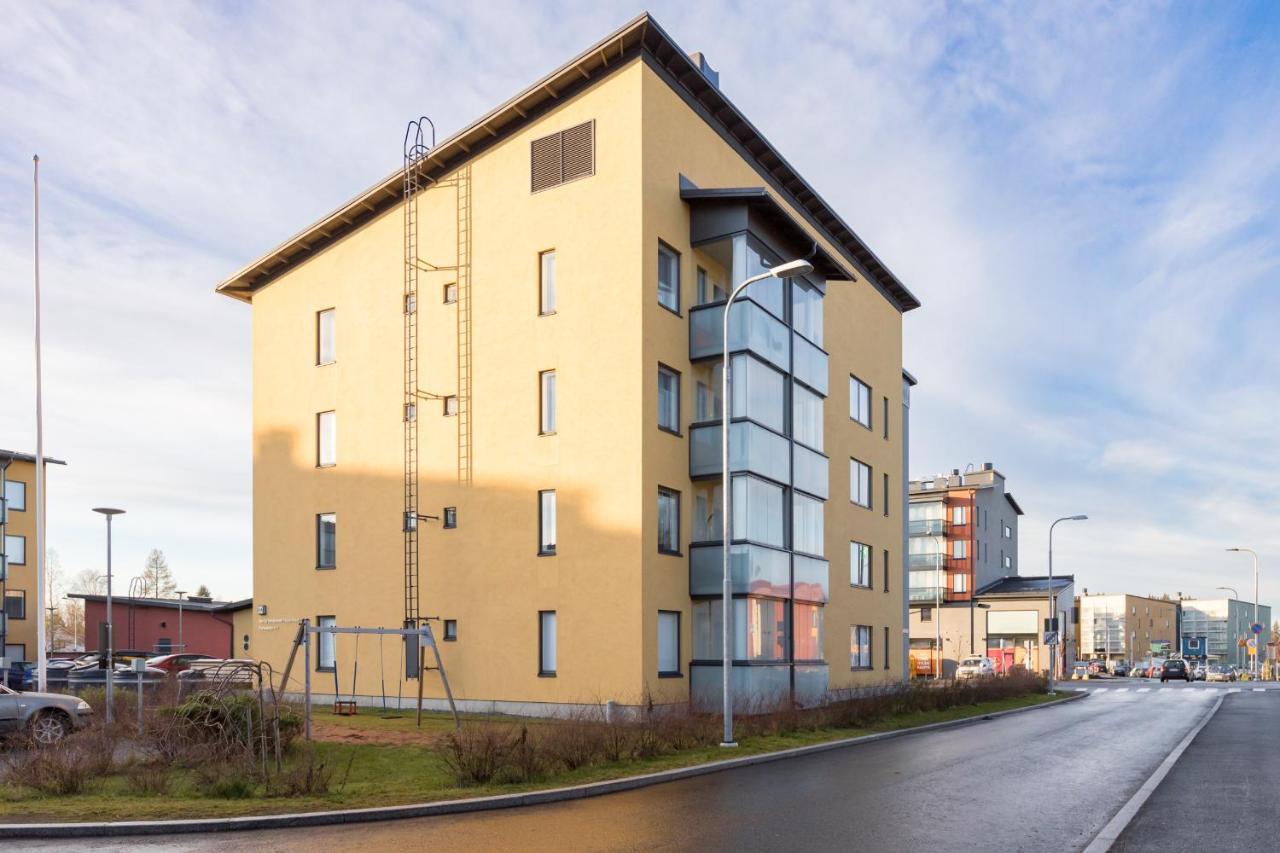 Valoisa Parvekkeellinen Kaksio, Oma Parkkipaikka Tampere Exterior foto